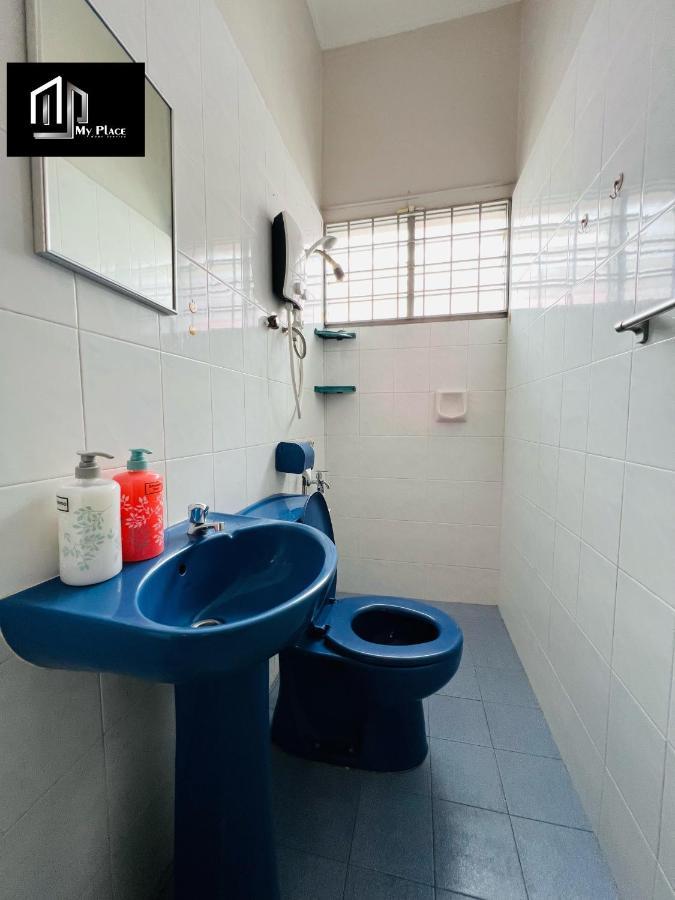 2 Storey 5Br 16Pax Semabok Taman Cheng Ho, 3 By Myplace Malacca Bagian luar foto